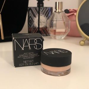 NIB NARS Concealer Creme Brûlée + FREE NARS Makeup
